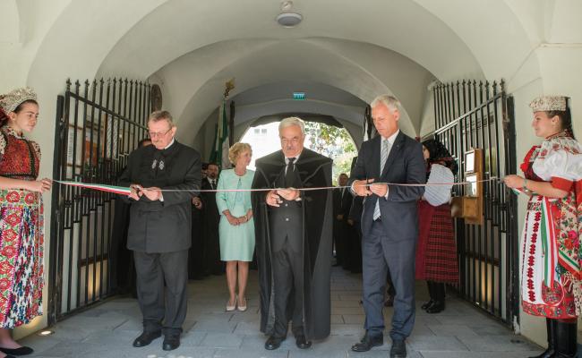 Átadták a kollégium felújított épületét