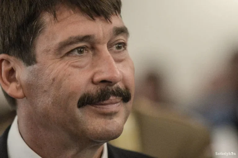 Áder János jelenlétében avatják fel július 7-én a Kolozsvári Református Kollégium felújított épületét